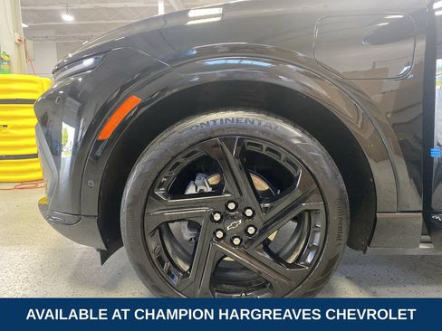 Used 2024 Chevrolet Equinox EV RS FWD image 41