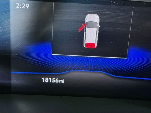 Used 2022 Volkswagen Tiguan SE image 19