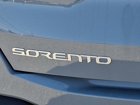 New 2026 Kia Sorento S image 7