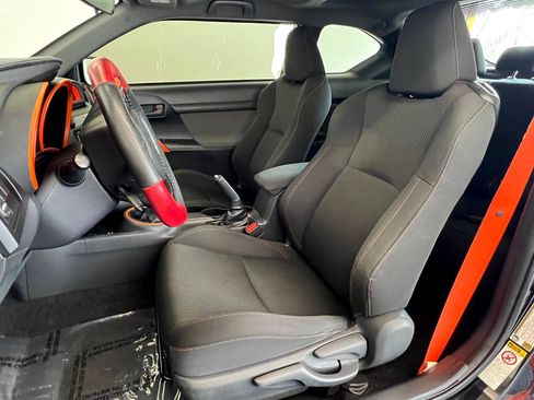 Used 2015 Scion tC image 8