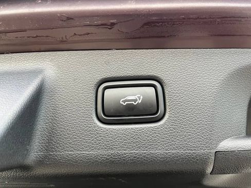 Used 2025 Hyundai Palisade SEL FWD image 14