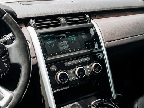 Used 2019 Land Rover Discovery HSE AWD/4WD image 31