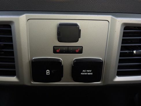 Used 2018 Ford F150 Lariat w/ Equipment Group 502A Luxury image 22