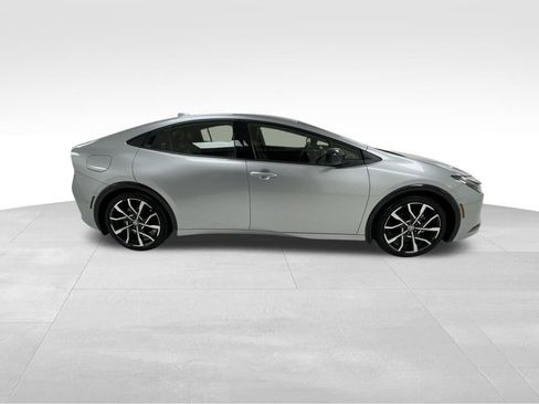 Used 2024 Toyota Prius Prime Premium image 8