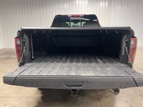 Certified 2025 GMC Sierra 2500 AT4 w/ AT4 Premium Plus Package image 6