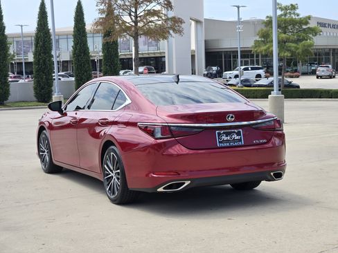 Used 2025 Lexus ES 350 w/ Premium Package FWD image 3