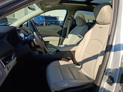 Certified 2022 Cadillac XT4 Luxury w/ Driver Awareness Package image 16