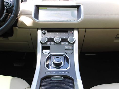 Used 2017 Land Rover Range Rover Evoque SE AWD/4WD image 15