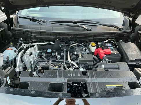 New 2026 Nissan Kicks SR image 17