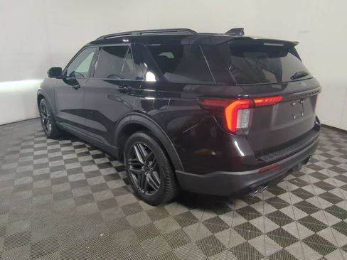 Certified 2025 Ford Explorer ST AWD/4WD image 7