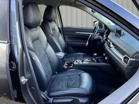 Used 2018 MAZDA CX-5 Touring image 17