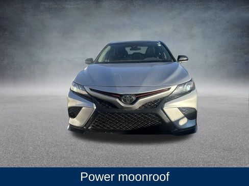 Used 2020 Toyota Camry XSE image 7