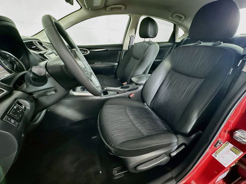 Used 2019 Nissan Sentra SV FWD image 13
