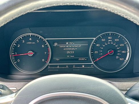 Certified 2023 Kia Sorento EX w/ Panoramic Sunroof Package image 12