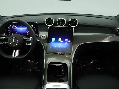 Certified 2026 Mercedes-Benz GLC 300 image 7