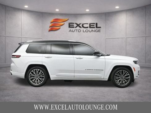 Used 2022 Jeep Grand Cherokee L Summit AWD/4WD image 10