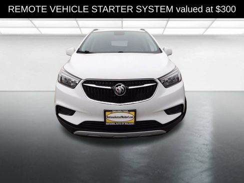 Used 2021 Buick Encore Preferred w/ Safety Package image 3