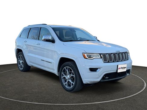 Used 2020 Jeep Grand Cherokee Overland w/ Interior Metal Package image 8