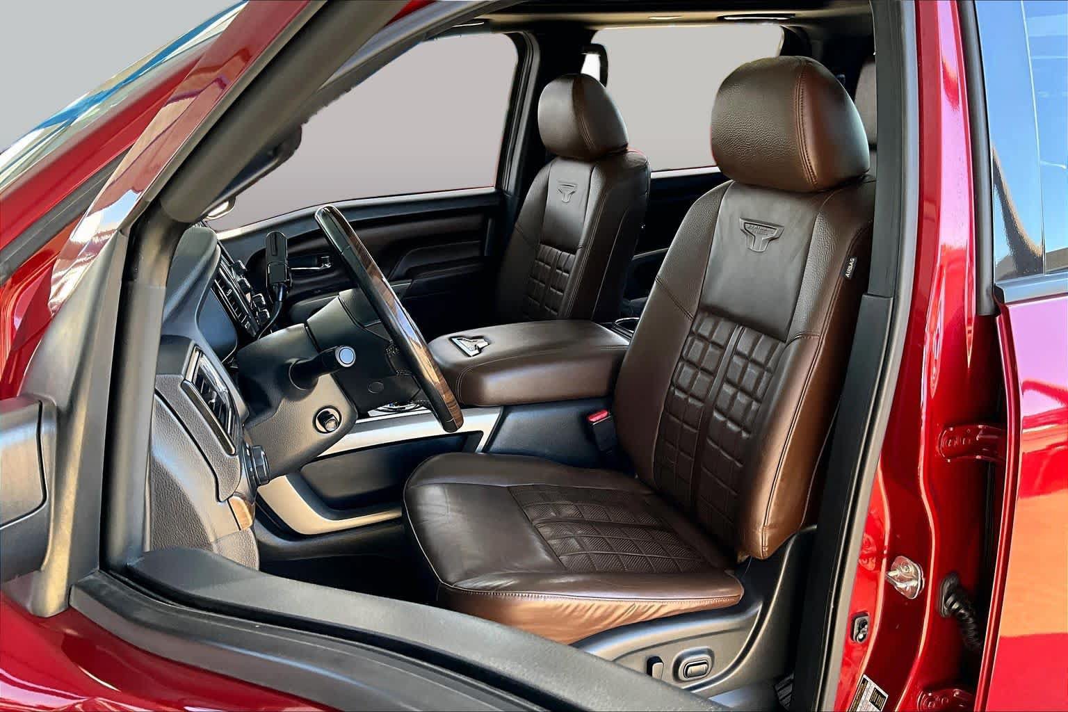 Used 2020 Nissan Titan Platinum Reserve w/ Moonroof Package AWD/4WD image 7
