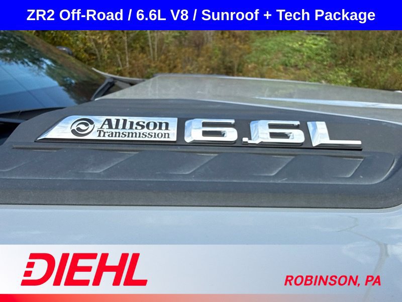 Used 2025 Chevrolet Silverado 2500 ZR2 w/ Technology Package AWD/4WD image 9