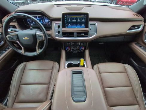 Used 2024 Chevrolet Suburban High Country w/ Advanced Technology Package AWD/4WD image 18