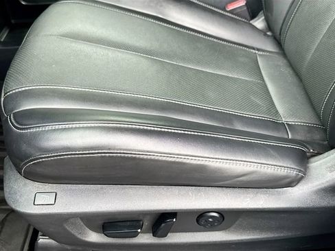 Used 2023 INFINITI QX60 Sensory w/ Cargo Package AWD/4WD image 22
