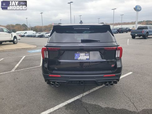 New 2026 Ford Explorer ST w/ Sun And Sound Package image 4