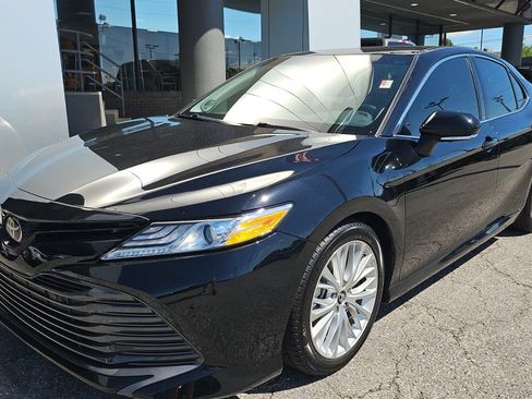 Used 2018 Toyota Camry XLE w/ Driver Assist Package FWD image 8