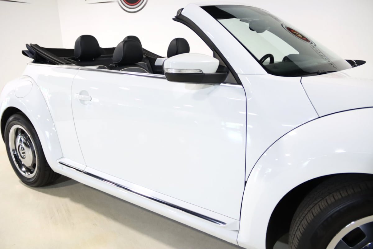 Used 2016 Volkswagen Beetle 1.8T Denim FWD image 10