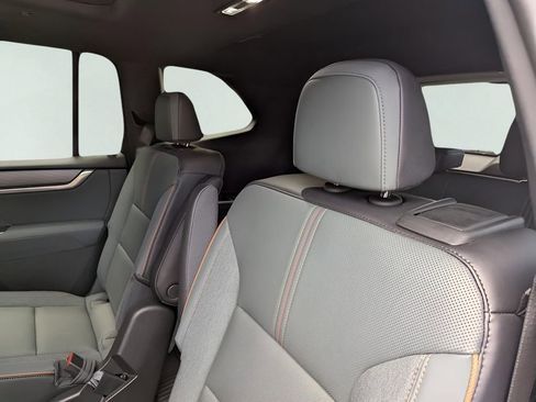 New 2026 GMC Acadia AT4 w/ Super Cruise Package image 16