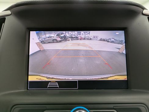 Used 2022 GMC Terrain SLE w/ Driver Convenience Package image 12