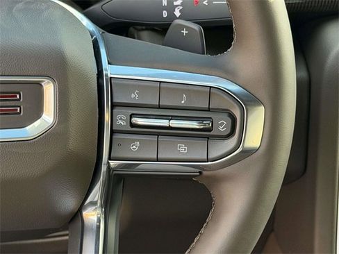 New 2026 GMC Yukon XL Elevation image 12