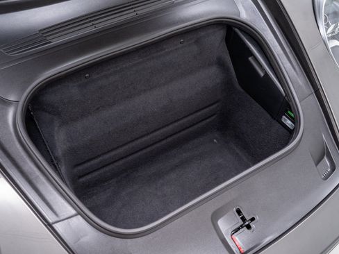 Used 2024 Porsche 911 Carrera image 19