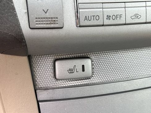 Used 2006 Toyota Solara Convertible FWD image 23