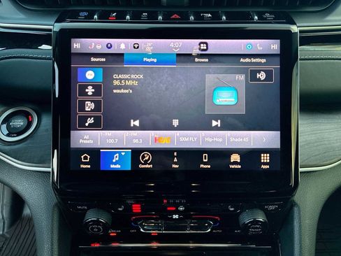 Used 2022 Jeep Grand Cherokee Limited 4xe image 13