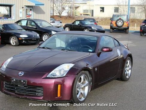 Used 2006 Nissan 350Z Enthusiast w/ (N93) Cargo Convenience Pkg image 1