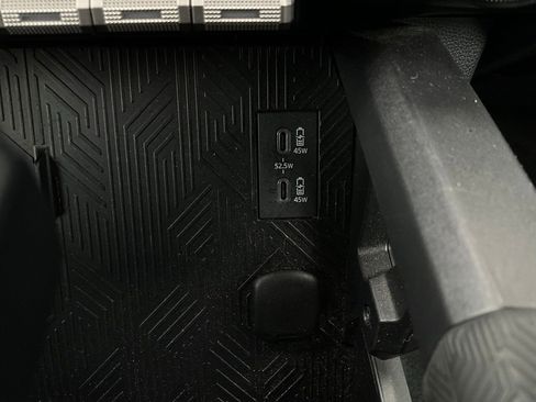 Used 2025 Toyota Tacoma TRD Off-Road image 24