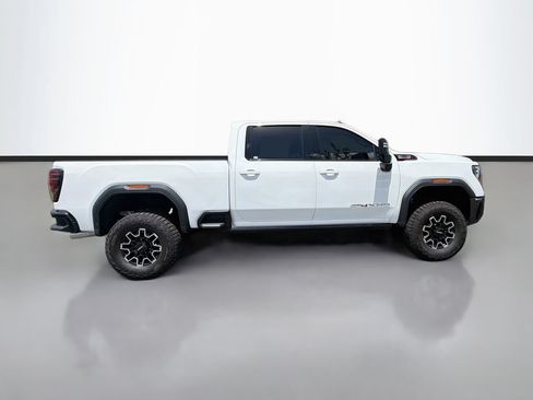 Used 2026 GMC Sierra 2500 AT4X AWD/4WD image 4