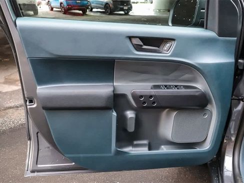 New 2025 Ford Maverick XL image 22