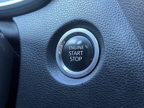 Certified 2023 Toyota Corolla SE image 27