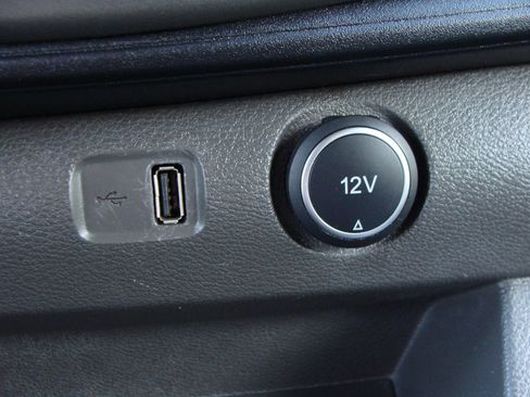 Used 2022 Ford Transit 350 XLT image 22