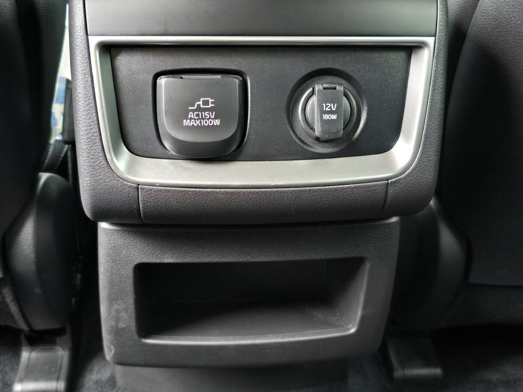 Certified 2025 Kia Carnival SX Prestige FWD image 14