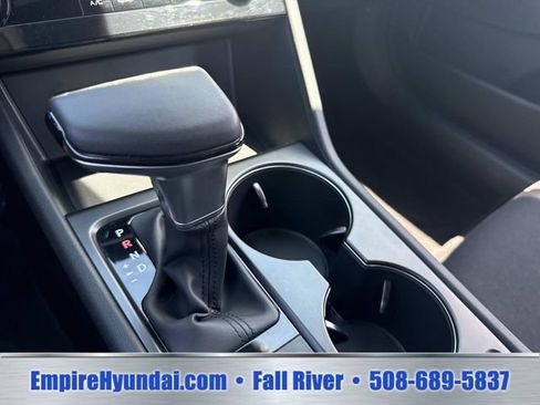 Used 2025 Hyundai Sonata SE FWD image 23