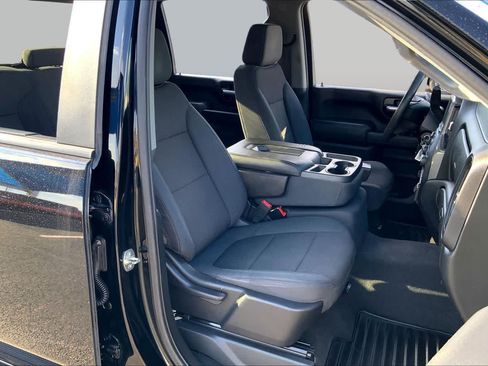 Used 2020 Chevrolet Silverado 2500 Custom w/ Custom Value Package AWD/4WD image 9