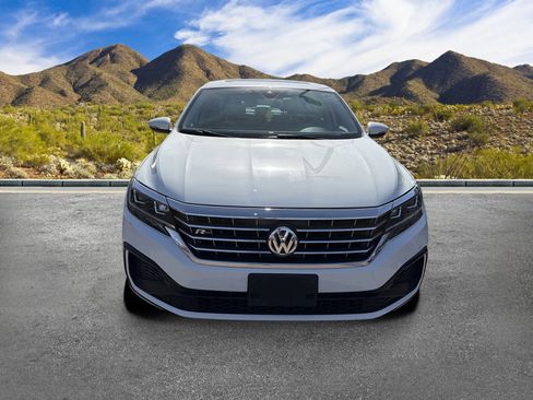Used 2020 Volkswagen Passat 2.0T R-Line FWD image 5