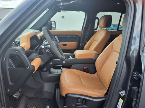 Used 2024 Land Rover Defender 110 Carpathian Edition AWD/4WD image 11
