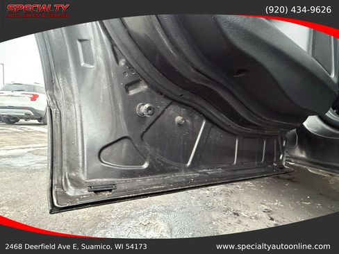 Used 2016 Ford Edge SE image 36