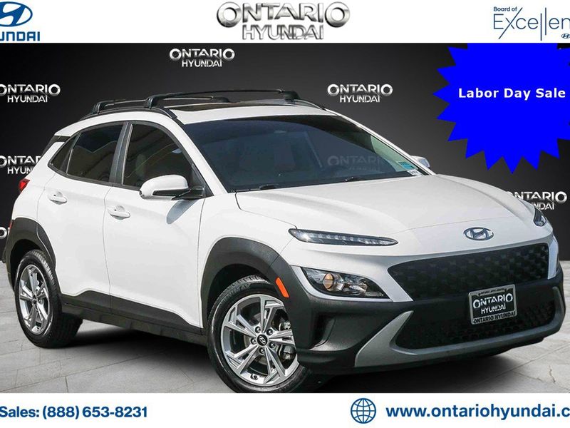 Certified 2022 Hyundai Kona SEL w/ Convenience Package image 1
