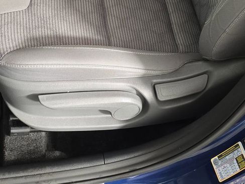 Used 2020 Kia Niro LX image 34