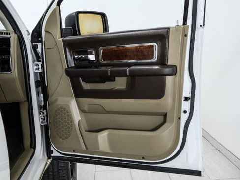 Used 2011 RAM 1500 Laramie RWD image 41